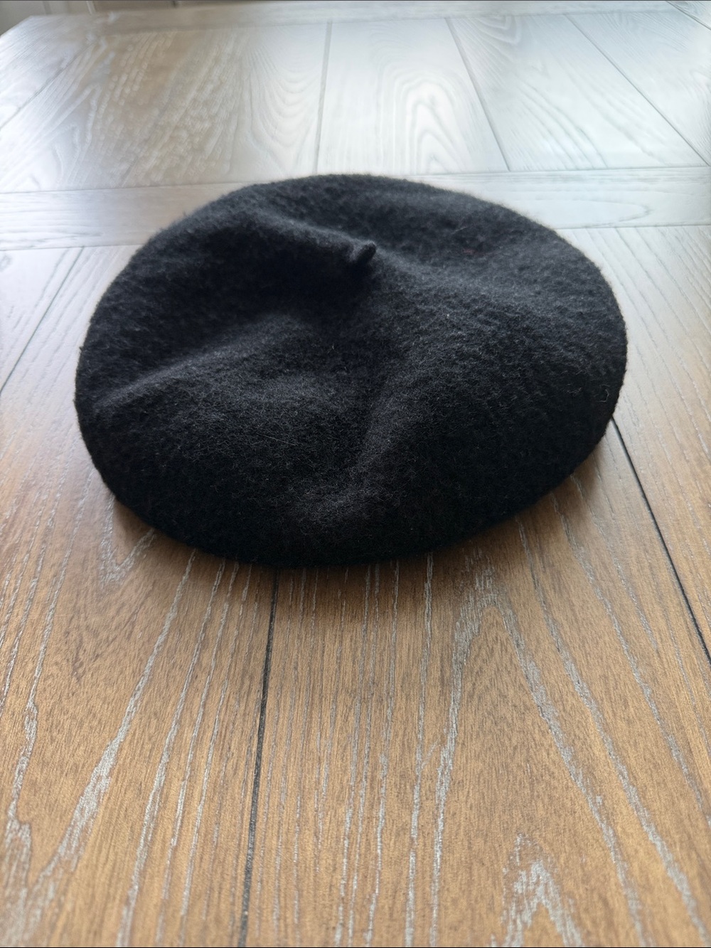 Classic Black 100% Wool Beret